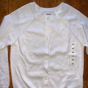 ⭐️White cardigan Old Navy 4T⭐️